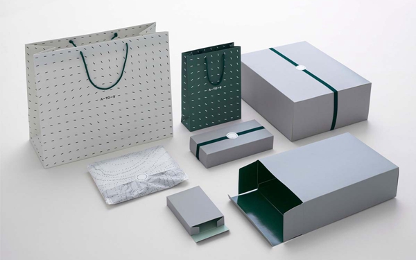 custom apparel pacakging box